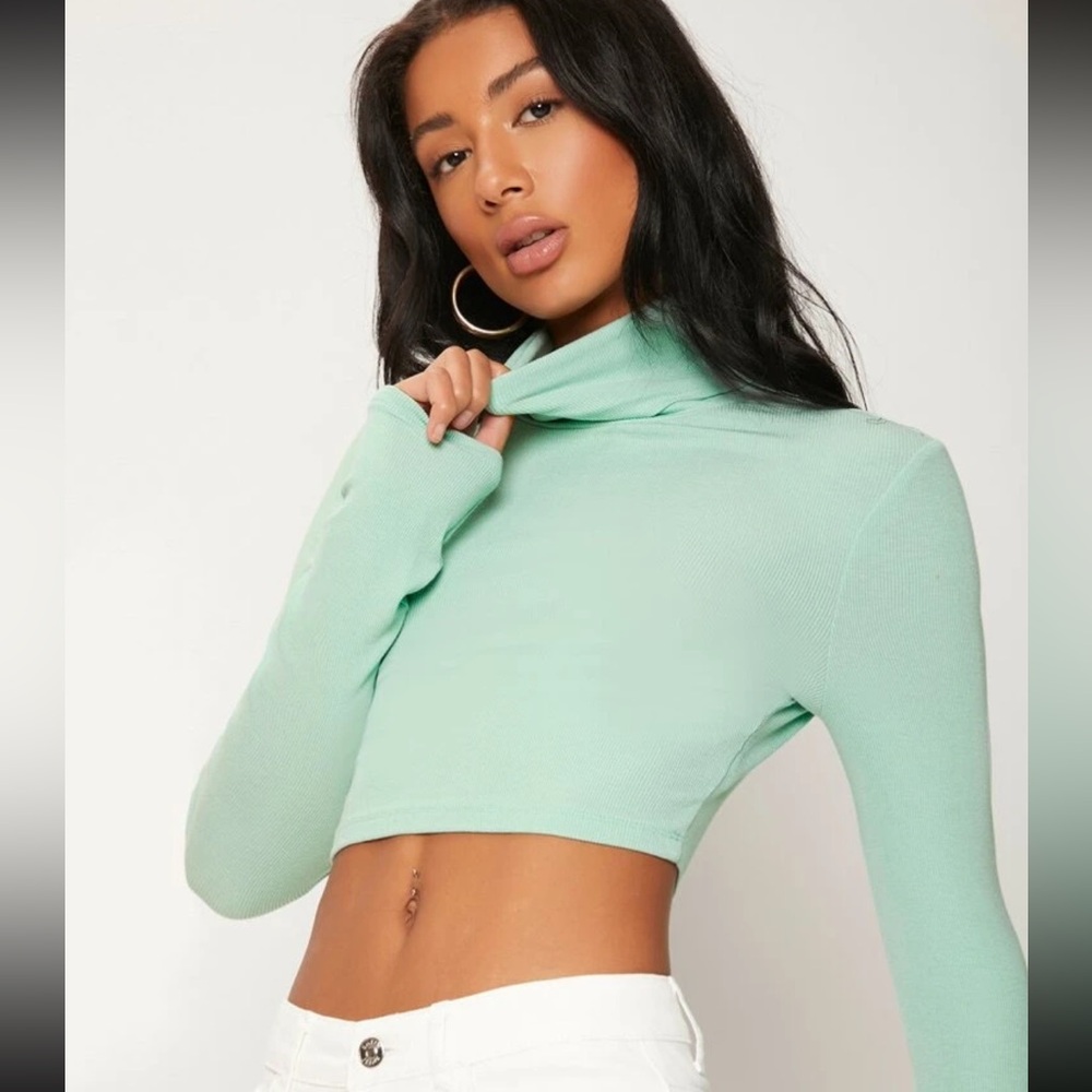 High Neck Crop- like new!